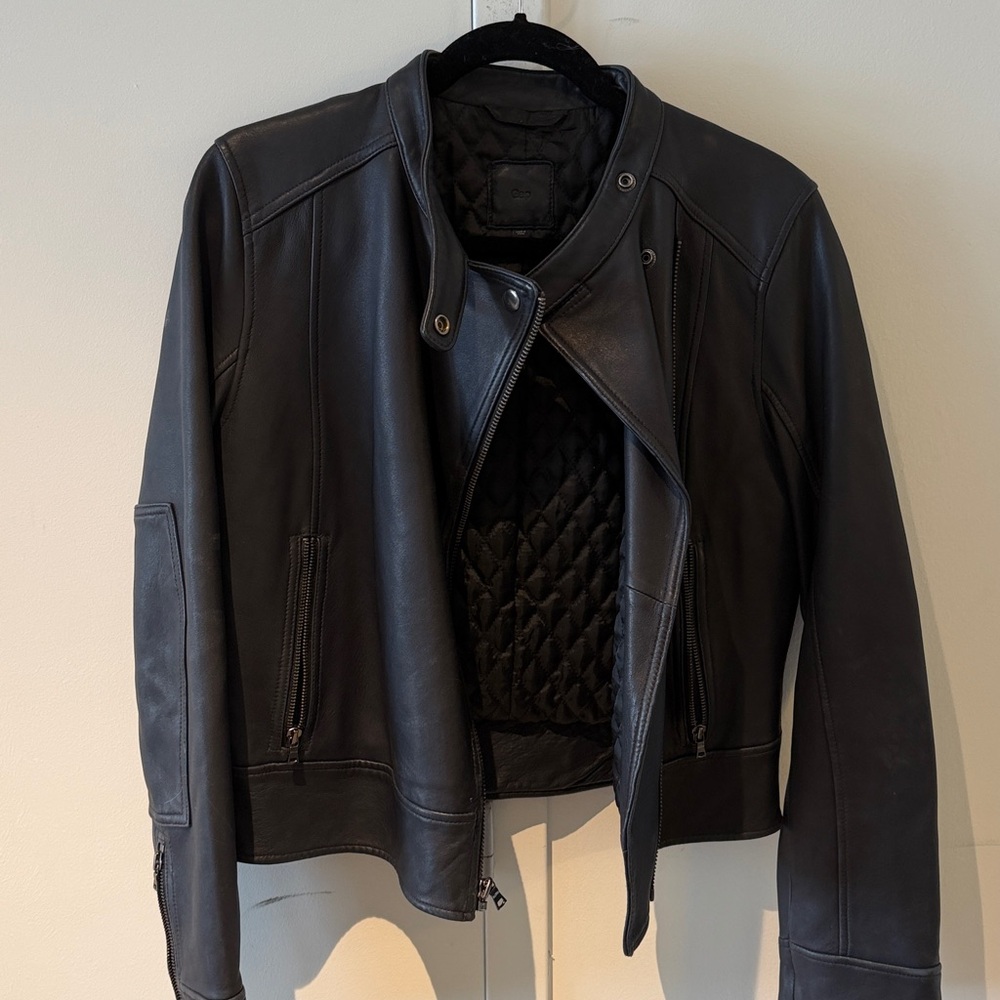 GAP Quilted Black Jacket